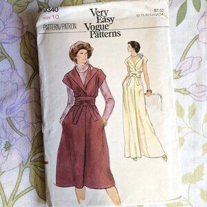 Vintage 70s Sewing Pattern UNCUT Vogue 9340 Size 10